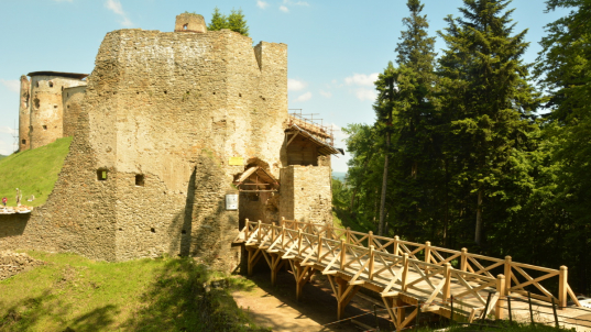 Mesto UNESCO Bardejov, Bardejovské kúpele a hrad Zborov lákajú turistov