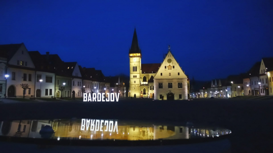 Nadrozmerný mobilný nápis BARDEJOV bude pohyblivou dominantou